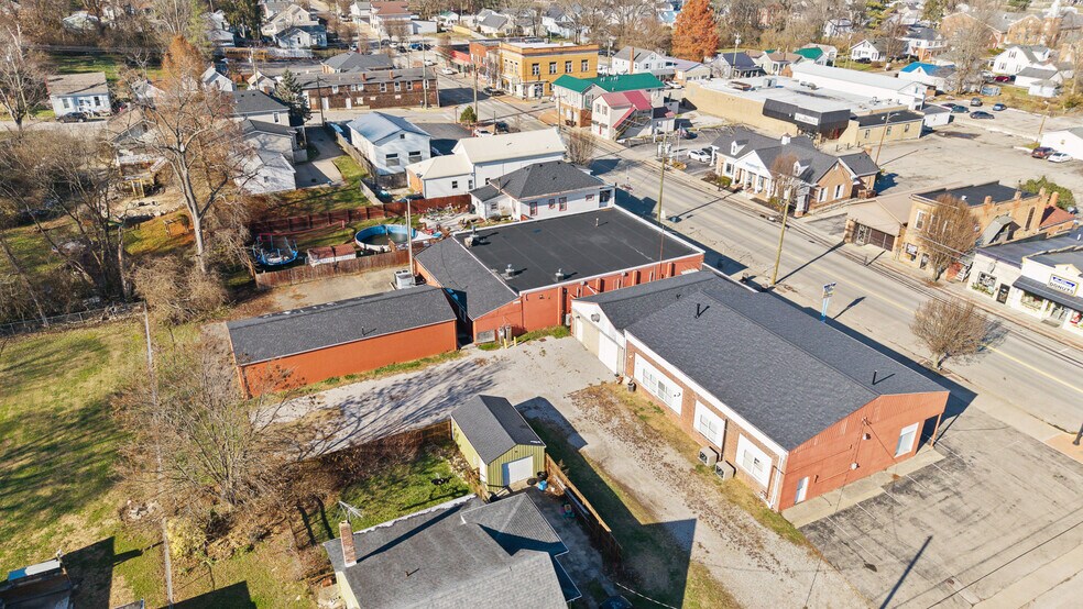 More Photos Of 237 W Main St, Williamsburg Restaurant For Sale