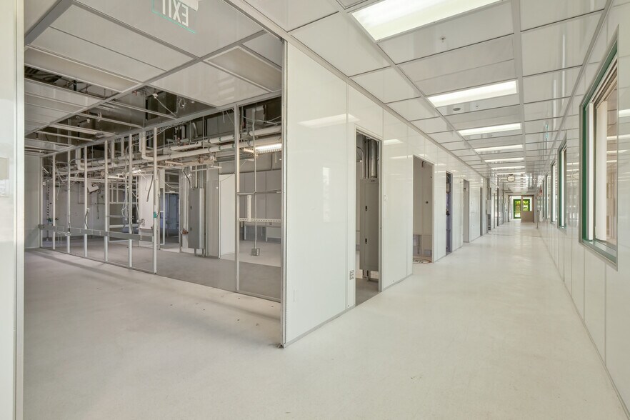 More Photos Of 3403 Yerba Buena Rd, San Jose Flex For Sale