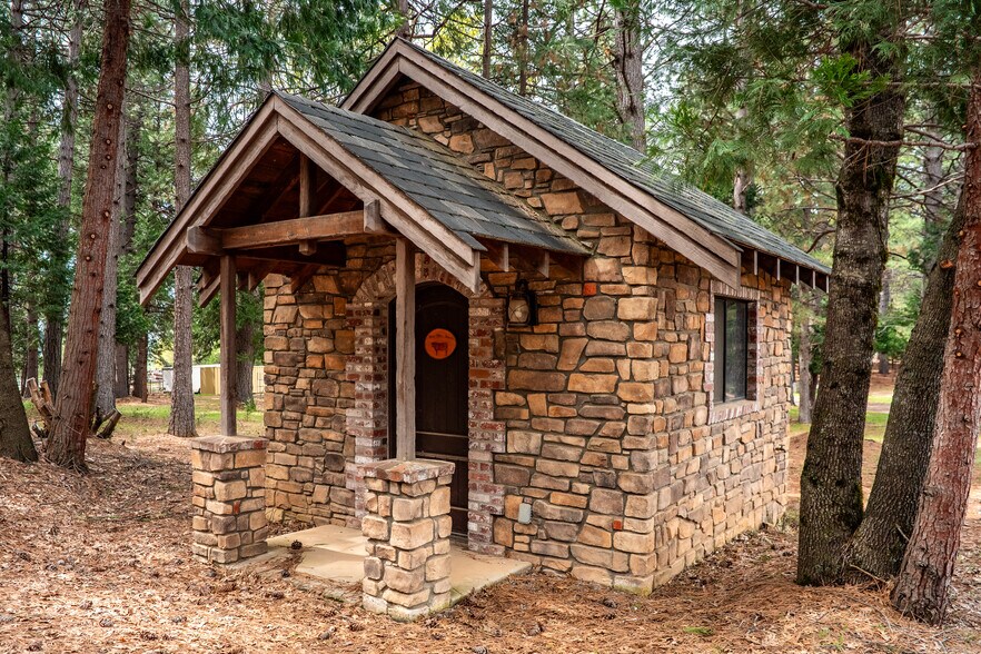 More Photos Of 14388 Fern Rd, Whitmore Land For Sale