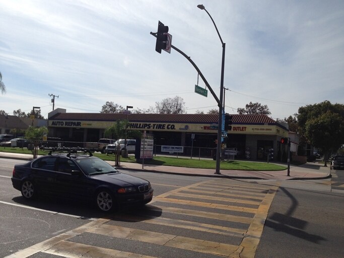 More Photos Of 1402 S Main St, Santa Ana Auto Repair For Lease