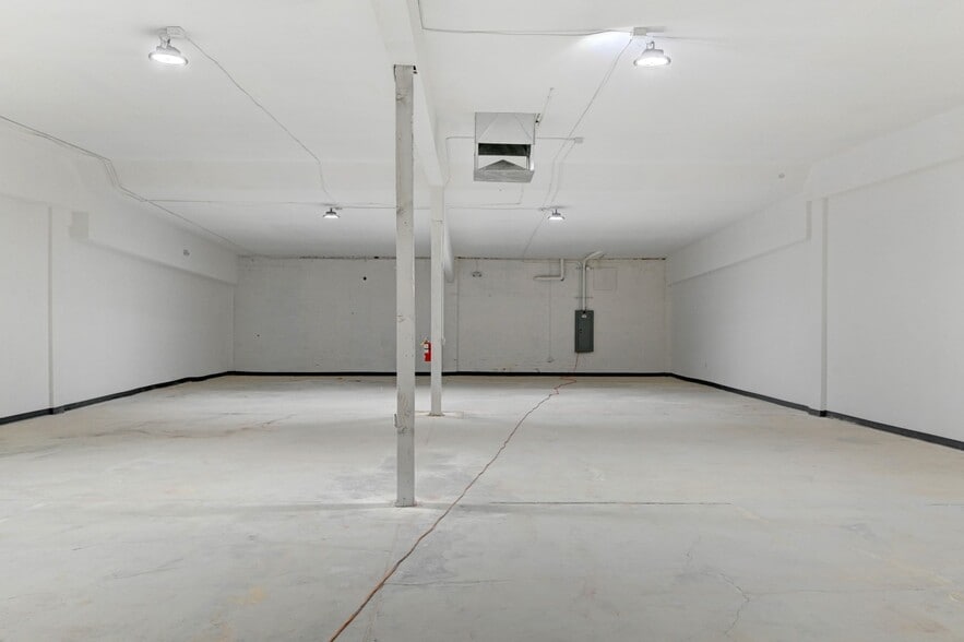 More Photos Of 160-110 W Wyoming Ave, Las Vegas Storefront Retail Office For Lease
