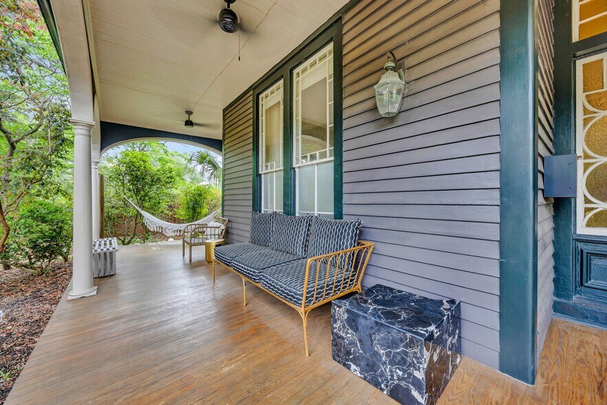 More Photos Of 118 S 4th St, Wilmington Hospitality For Sale