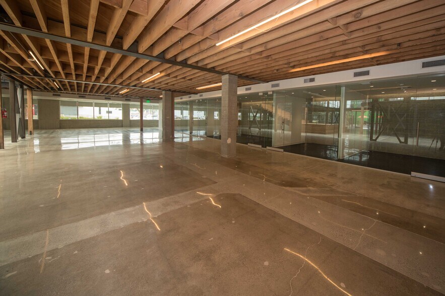 More Photos Of 5870 W Jefferson Blvd, Los Angeles Unknown For Lease