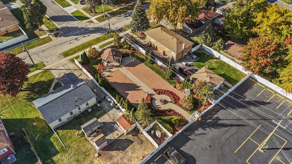 More Photos Of 8200 S Cicero Ave, Burbank Lodge Meeting Hall For Sale