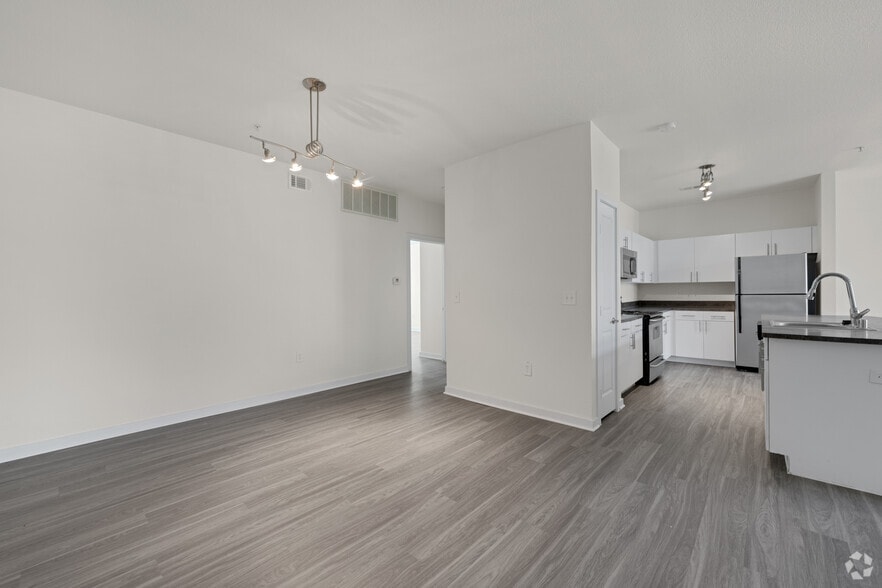 More Photos Of 1403 Slocum St, Dallas Apartments For Lease