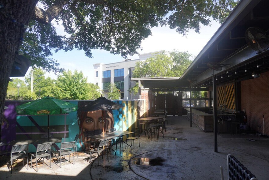 More Photos Of 730-760 Coleman Blvd, Mount Pleasant General Retail For Lease