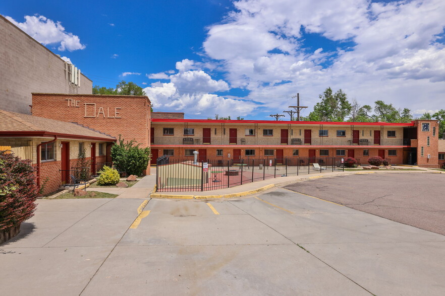 More Photos Of 620 W Colorado Ave, Colorado Springs Hotel For Sale