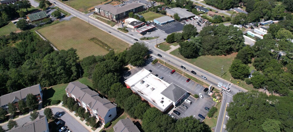 More Photos Of 224 E Butler Rd, Mauldin Drugstore For Sale