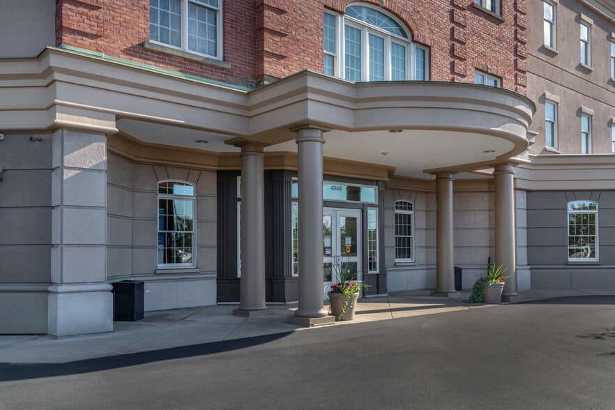 More Photos Of 4949 Harlem Rd, Buffalo Medical For Lease