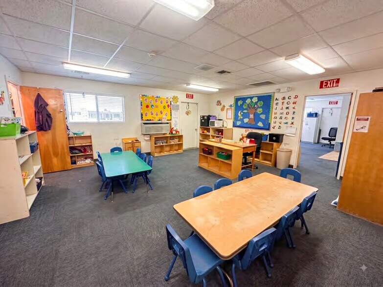 More Photos Of 3602 W Greenway Rd, Phoenix Daycare Center For Sale