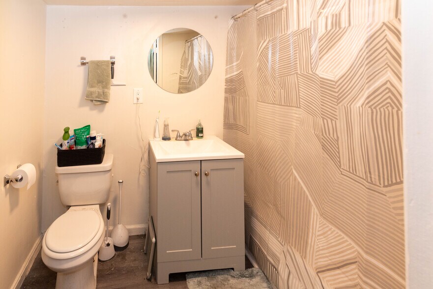 More Photos Of 50 W Biddle St, Baltimore Apartments For Sale