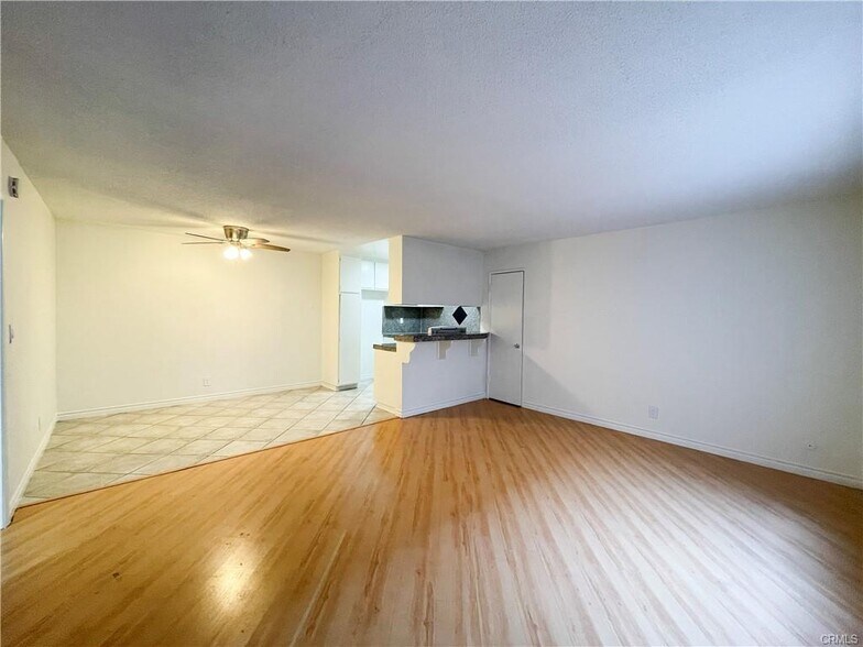 More Photos Of 13717 Chadron Ave, Hawthorne Apartments For Sale