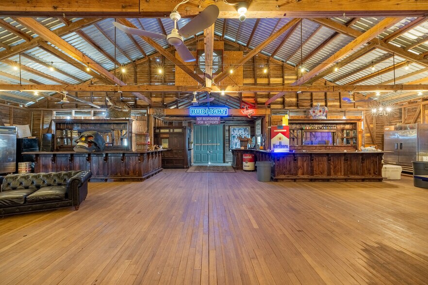 More Photos Of , Round Top Unknown For Sale