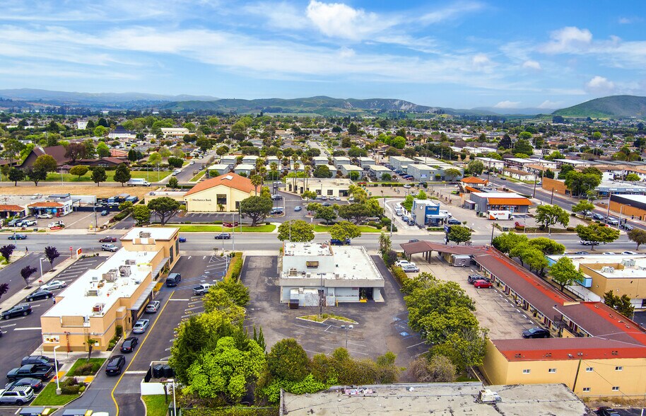 More Photos Of 825 N H St, Lompoc General Retail For Sale