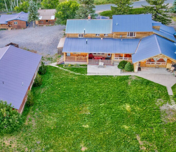 More Photos Of 140 Main St, Greer Specialty For Sale