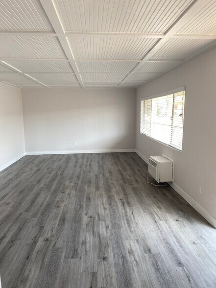 More Photos Of 1014 N Oxford Ave, Los Angeles Apartments For Sale