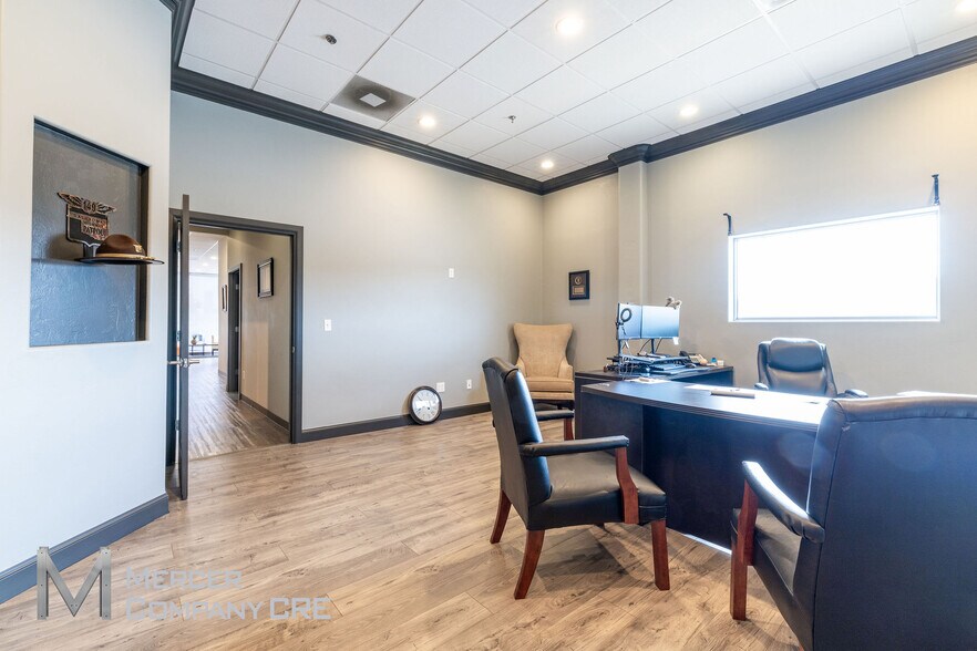 More Photos Of 3300 N Santa Fe Ave, Oklahoma City Warehouse For Sale
