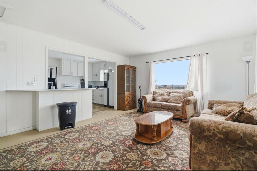 More Photos Of 6810 W Yellowstone Hwy, Casper Industrial For Sale