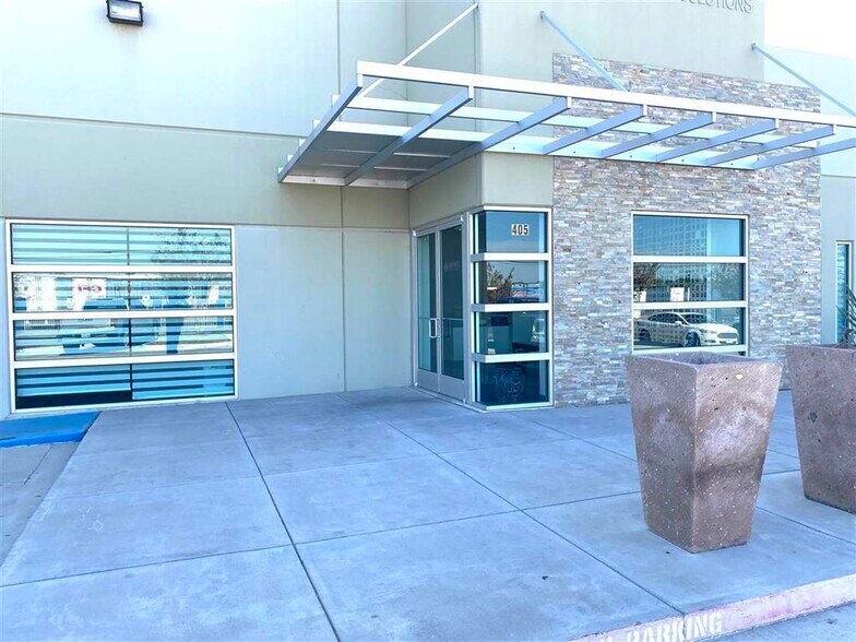 Primary Photo Of 405 Logistics, Laredo Industrial For Lease