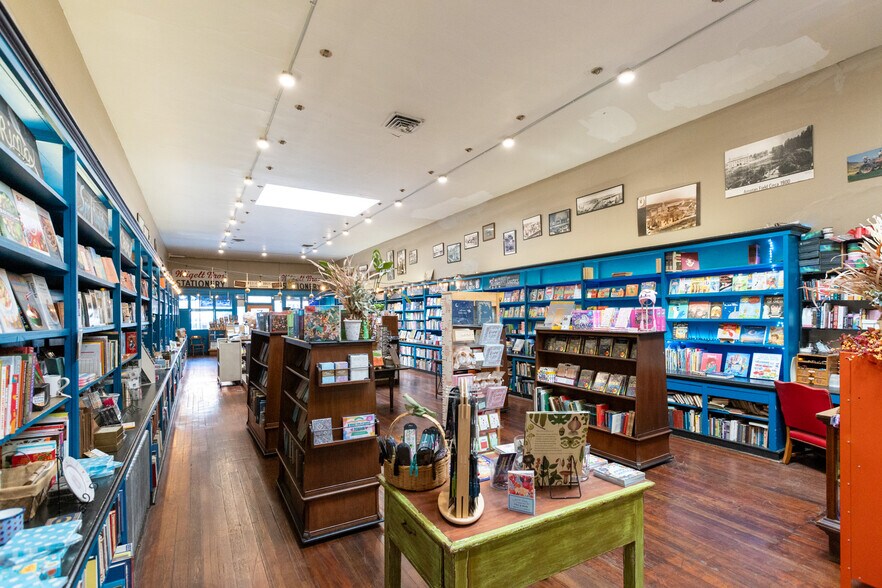 More Photos Of 315 E 2nd St, The Dalles General Retail For Sale