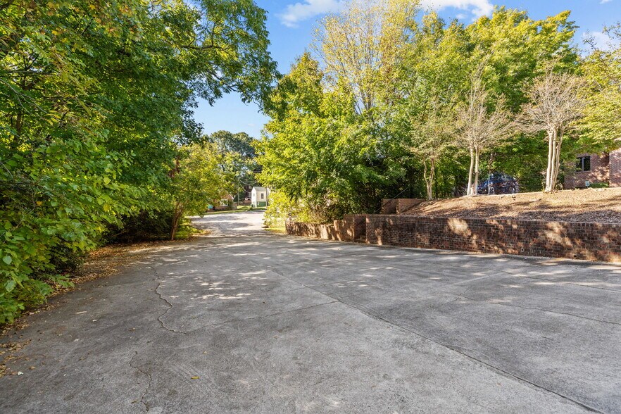 More Photos Of 150 Scarboro St, Asheboro Medical For Sale