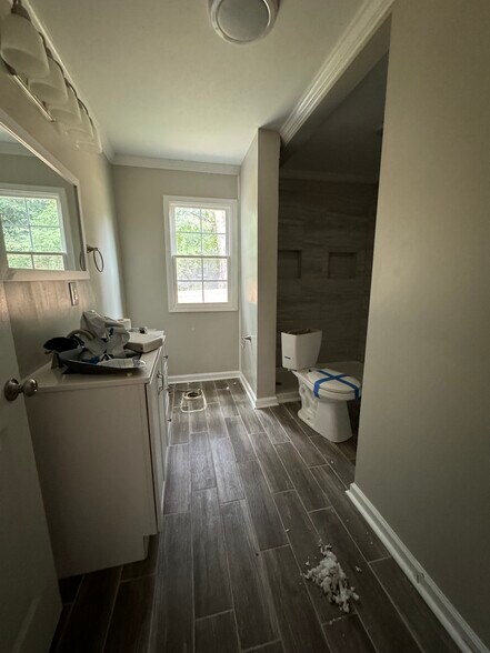 More Photos Of 5755 Stonewall Tell Rd, Atlanta Office For Sale