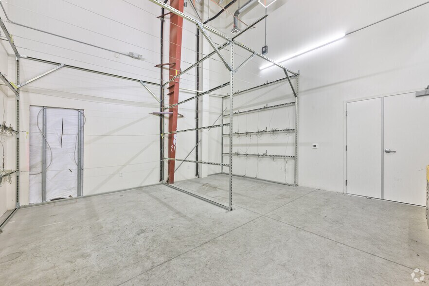 More Photos Of 84829 Avenue 48, Coachella Manufacturing For Sale