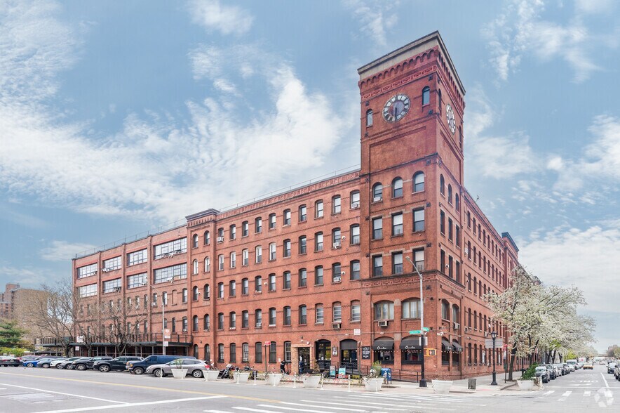 Primary Photo Of 112 Lincoln Ave, Bronx Apartments For Lease