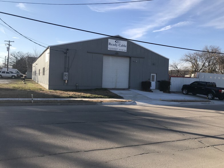 Primary Photo Of 401 Throckmorton St, McKinney Warehouse For Sale