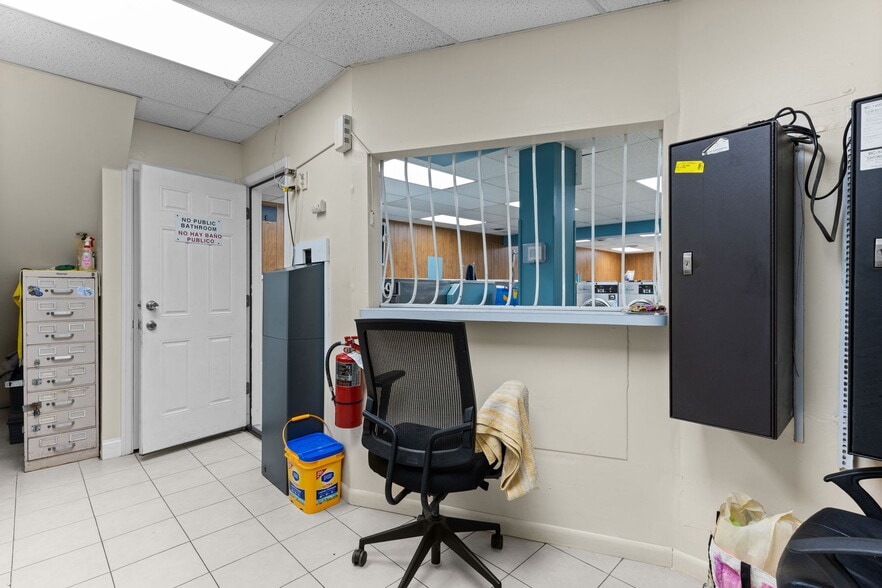 More Photos Of 3069 River Rd, Camden Storefront Retail Office For Sale