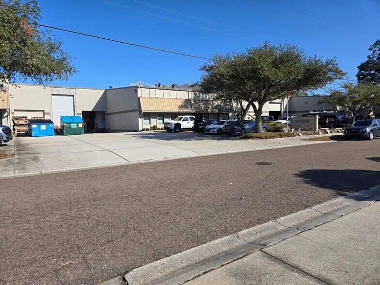 More Photos Of 340 Scarlet Blvd, Oldsmar Manufacturing For Sale