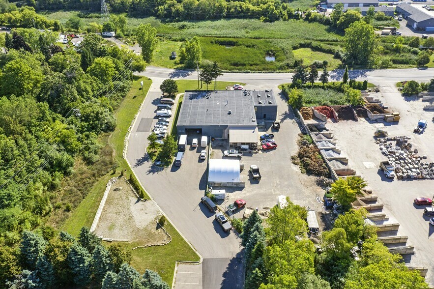 More Photos Of 4800 Joslyn Rd, Lake Orion Light Manufacturing For Sale