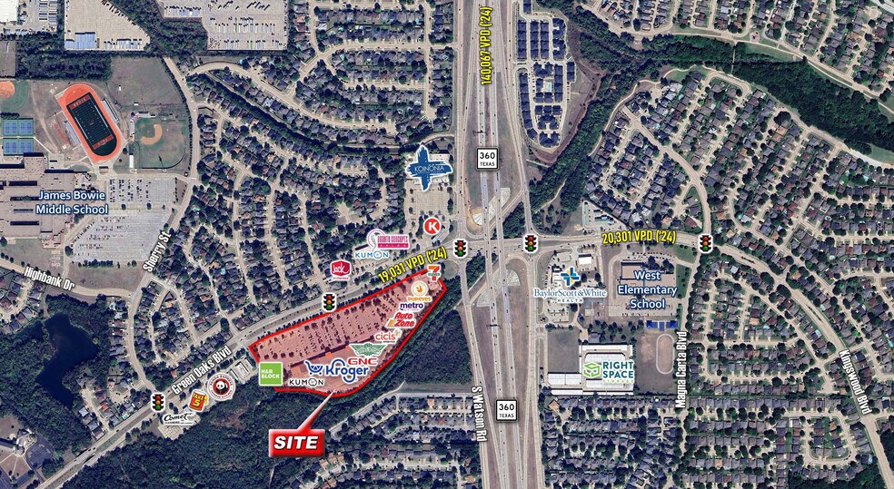 More Photos Of 2344-2400 SE Green Oaks Blvd, Arlington General Retail For Lease