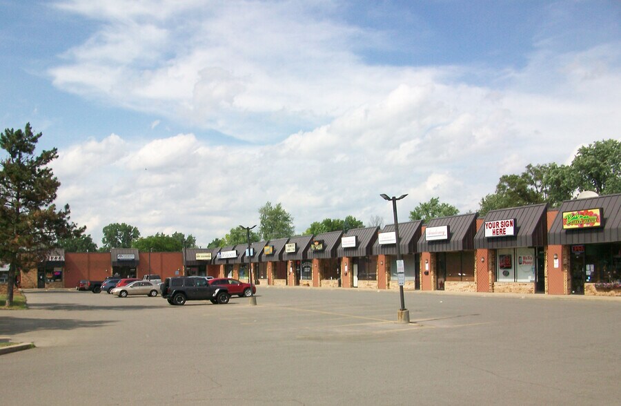 Primary Photo Of 22890 Pontiac Trl, South Lyon Unknown For Lease