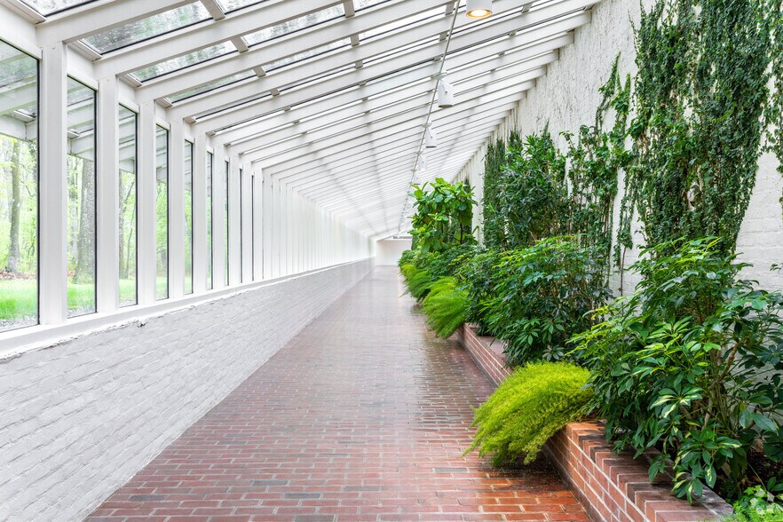 More Photos Of 10 Westport Rd, Wilton Office For Lease
