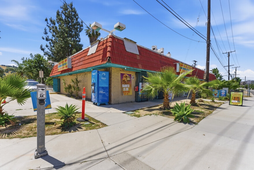 More Photos Of 2400 Valley Blvd, Pomona Convenience Store For Sale