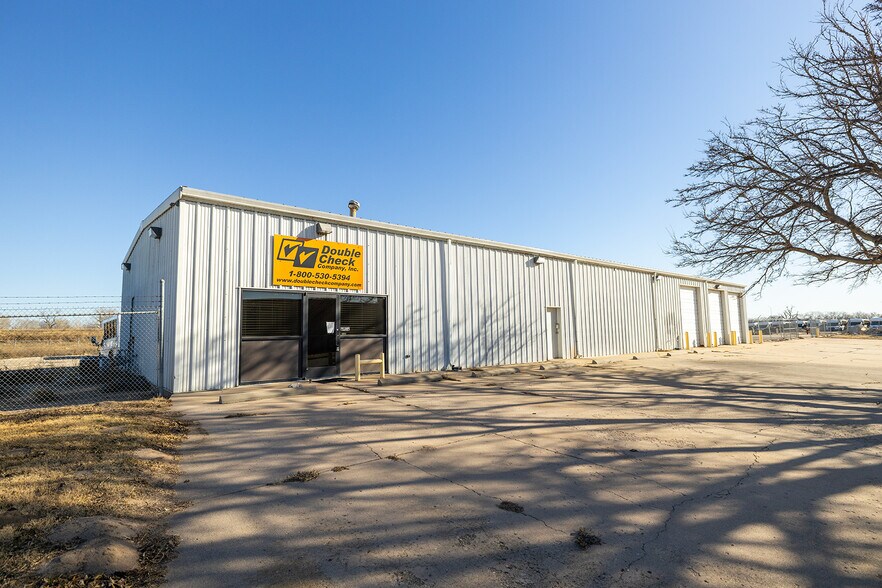 More Photos Of 130 E 10th Ave, South Hutchinson Industrial For Sale