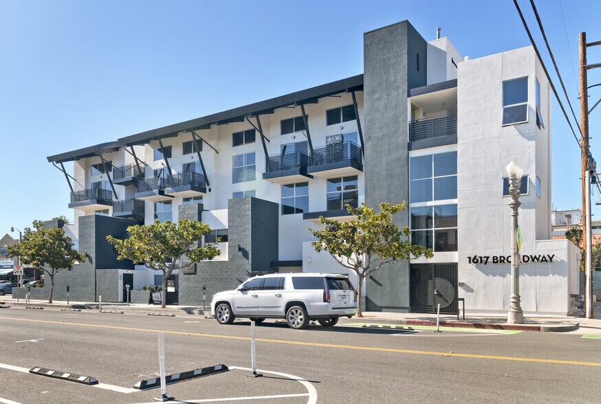More Photos Of 1617 Broadway, Santa Monica Office For Sale