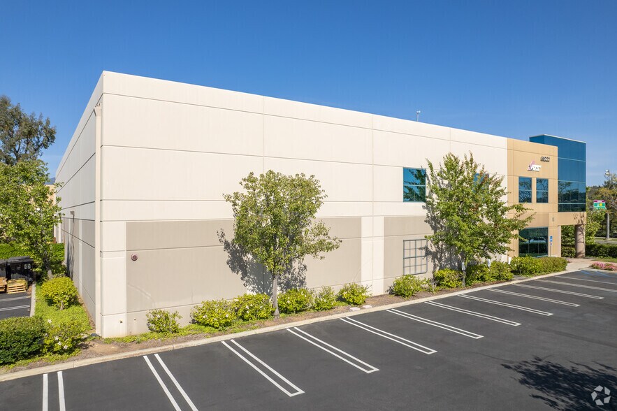 More Photos Of 30222 Esperanza, Rancho Santa Margarita Warehouse For Lease