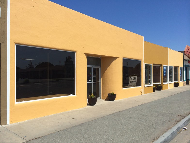 Primary Photo Of 1252-1258 Main St, Salinas Storefront For Lease