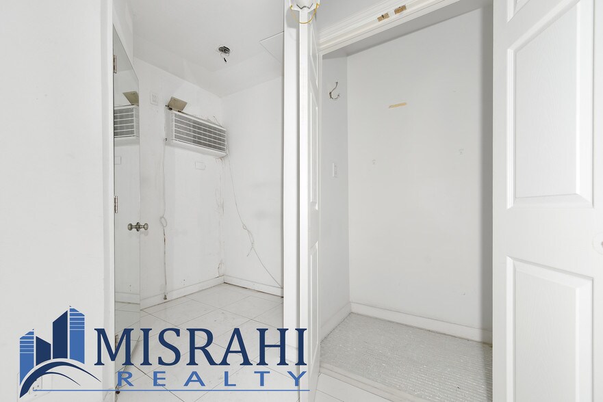 More Photos Of 160 Orchard St, New York Apartments For Lease