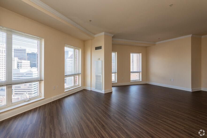 More Photos Of 1-49 N Howard St, Baltimore Unknown For Lease