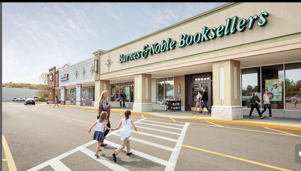 More Photos Of 254-284 Hartford Ave, Bellingham Storefront For Lease