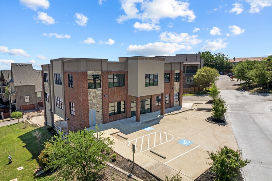 More Photos Of 840 Ranchview Dr, Irving Medical For Sale