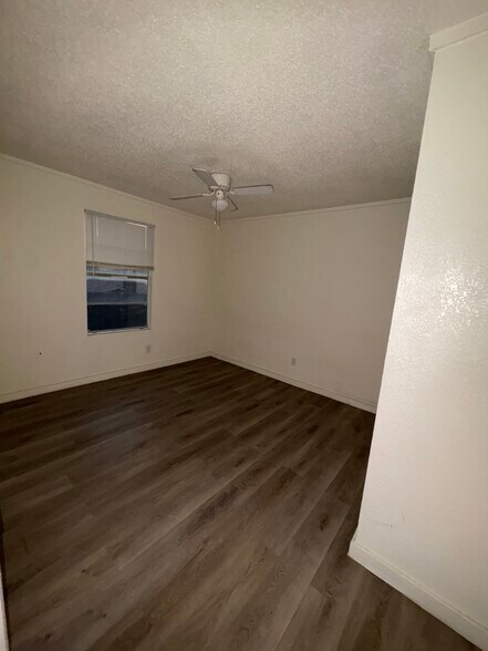 More Photos Of 401 N Bethel St, Roma Multifamily For Sale