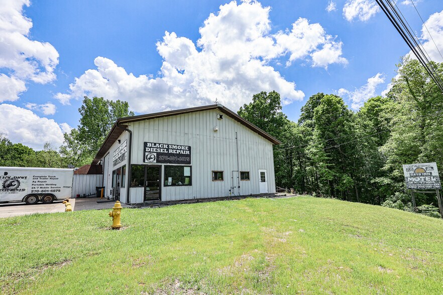 More Photos Of 430 US-62 E, Eddyville Auto Repair For Sale