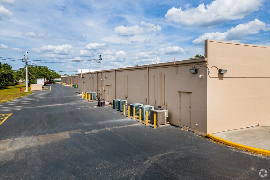 More Photos Of 1700 Tamiami Trl, Port Charlotte Unknown For Lease