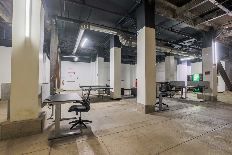 More Photos Of 392 11th St, Oakland Apartments For Sale