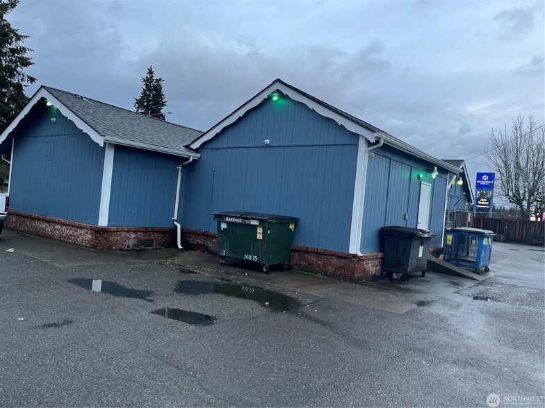 More Photos Of 16701 Pacific Ave S, Spanaway Bar For Sale