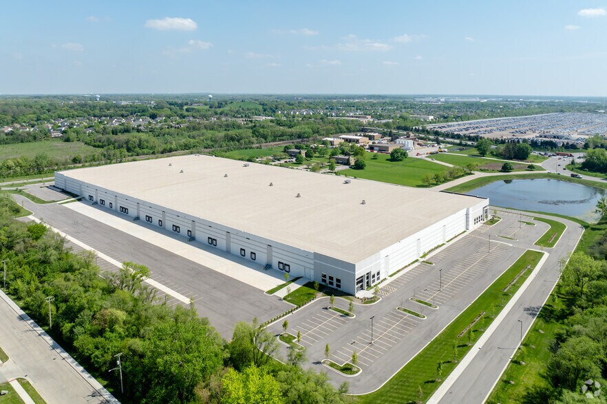 More Photos Of 1451 Sheldon Dr, Elgin Distribution For Sale